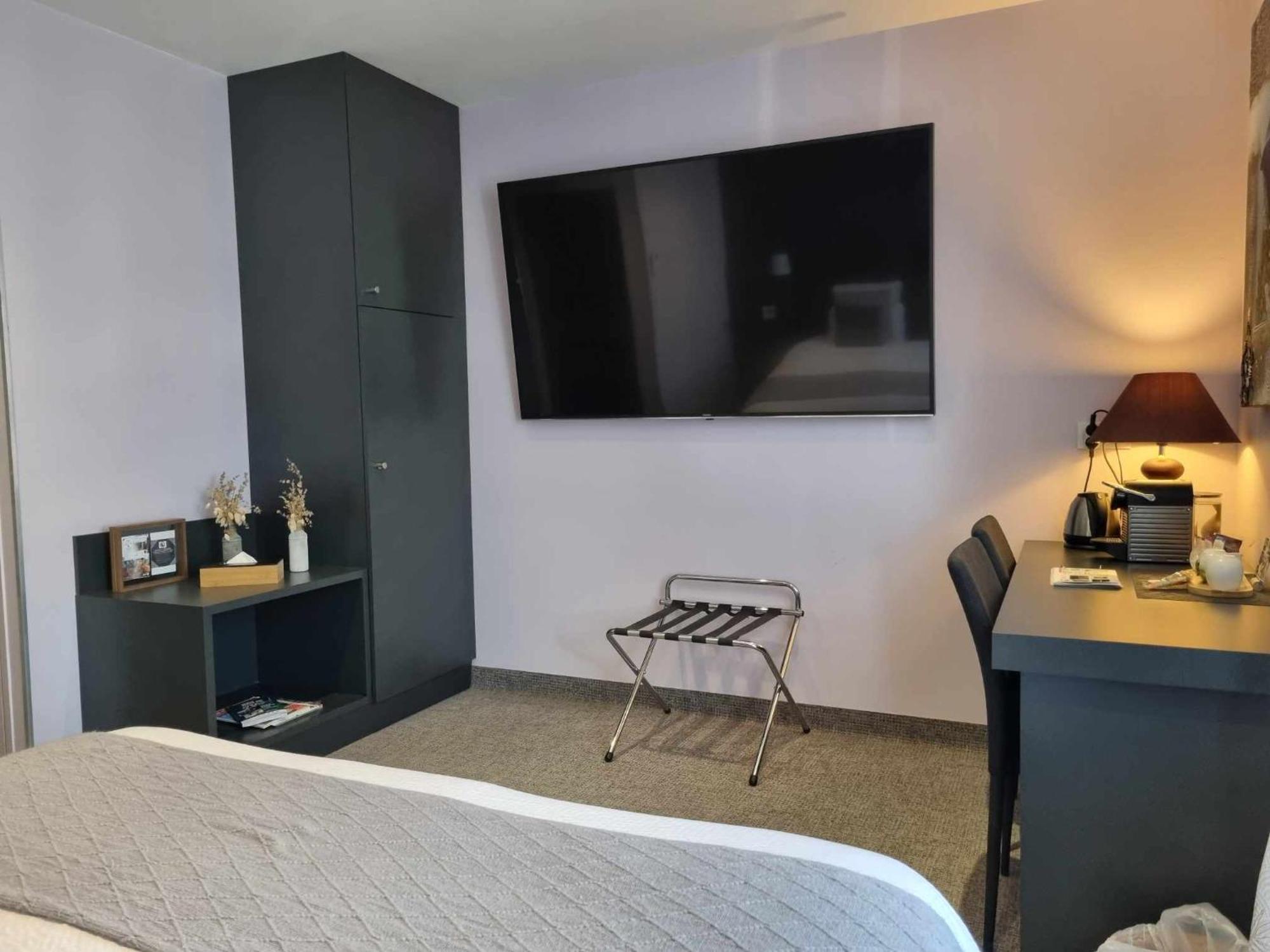 Logis Hotel Schaeffer- Restaurant Le Saint Georges Serrières-en-Chautagne Εξωτερικό φωτογραφία